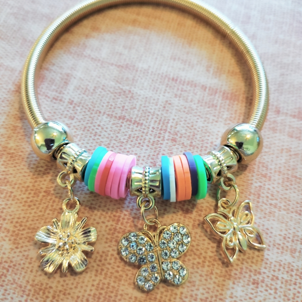 🦋Butterfly Beaded Stretch Charm Bracelet